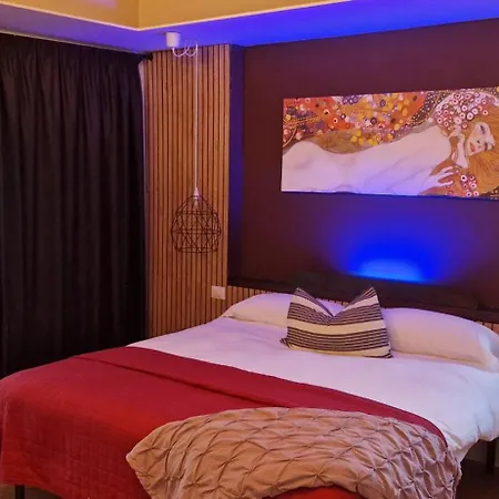 Casa Lady-3